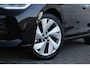 Volkswagen Golf 1.5 eHybrid 204pk Life Edition | SoH 100% | Panoramadak | Trekhaak Elektrisch Uitklapbaar | Adaptieve Cruise Control
