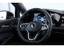 Volkswagen Golf 1.5 eTSI 150pk DSG R-Line | Panoramadak | Achteruitrijcamera | Stoelverwarming | Navigatie