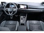 Volkswagen Golf 1.5 eTSI 150pk DSG R-Line | Panoramadak | Achteruitrijcamera | Stoelverwarming | Navigatie