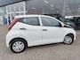 Toyota Aygo 1.0 VVT-i x-fun | Airco | DAB | Bluetooth | El. Raambediening |