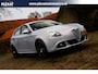 Alfa Romeo Giulietta 1.4 T Exclusive Aut. | LED | Leder | Navigatie | Cruise Control | Automaat | Historie | PDC | Lichtmetaal |