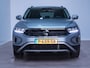Volkswagen T-Roc 1.5 TSI 150pk DSG Life 75 Edition Navigatie via App Camera PDC Trekhaak