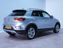 Volkswagen T-Roc 1.5 TSI 150pk DSG Life 75 Edition Navigatie via App Camera PDC Trekhaak