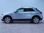 Volkswagen T-Roc 1.5 TSI 150pk DSG Life 75 Edition Navigatie via App Camera PDC Trekhaak