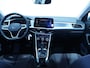 Volkswagen T-Roc 1.5 TSI 150pk DSG Life 75 Edition Navigatie via App Camera PDC Trekhaak