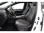Lexus RX 450h AWD F Sport Premium | Panoramadak | Trekhaak | Standkachel | Leder | Dodehoek detectie | Mark Levinson | Head-up display | Stoelverwarming/-ventilatie | Navigatie | 360 camera | 20 inch
