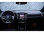 Volvo XC40 Recharge Plus 70 kWh | Navigatie | Apple Carplay | Android Auto | Warmtepomp | Achteruitrijcamera | Parkeersensoren | Keyless Entry |