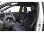 Volkswagen T-Roc R-Line First Edition 1.5 eTSI 150pk DSG Automaat Adaptive cruise control, Black style, LED matrix koplampen, Elektrische achterklep, Navigatie, 360 camera, Achteruitrijcamera