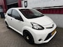 Toyota Aygo 1.0 VVT-i Now // 101 DKM NAP // Airco // Navi // 5-Deurs