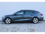 SEAT Leon Sportstourer 1.0 eTSI FR Business | Incl. 12 maanden garantie | Cruise control | Climate control | Uitklapbare trekhaak | Lane assist | DAB radio | Navigatie | 110% dealer onderhouden |