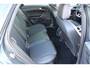SEAT Leon Sportstourer 1.0 eTSI FR Business | Incl. 12 maanden garantie | Cruise control | Climate control | Uitklapbare trekhaak | Lane assist | DAB radio | Navigatie | 110% dealer onderhouden |
