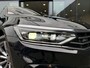 Volkswagen Passat 1.5 TSI R-LINE,Vol Leer,LED,Schuifdak,Digi Displ.,Cam,Trekhk afn.,BLIS,