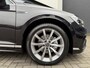 Volkswagen Passat 1.5 TSI R-LINE,Vol Leer,LED,Schuifdak,Digi Displ.,Cam,Trekhk afn.,BLIS,
