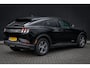 Ford Mustang Mach-E RWD 75 kWh | Nieuw geleverd | 1e eigenaar | Camera | Dode hoek detectie | Leder | Privacy-glass