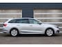Skoda Octavia Combi 1.0 TSI 110pk Ambition | RIJKLAAR | Navigatie | Apple Carplay/ Android Auto | Parkeersensoren Voor & Achter | Airco Automatische | DAB