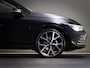 Volkswagen Golf 1.5 TSI Life Business (SFEERVERLICHTING, ACC, APPLE CARPLAY/ANDROID AUTO, MEMORY, TREKHAAK, PANORAMADAK, PDC, NAP)
