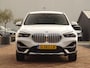 BMW X1 sDrive20i ParelWeiss | Full Options | HUD | NavPro | Stoelverw | All wheater | Uniek