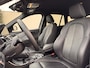 BMW X1 sDrive20i ParelWeiss | Full Options | HUD | NavPro | Stoelverw | All wheater | Uniek