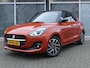 Suzuki Swift 1.2 Style Smart Hybrid NL-auto, Trekhaak, Achterspoiler, Cruise Contr., Apple Carplay, Android Auto, Stoelverw., Climate Contr. Stijl.
