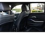 BMW 3-Serie 318i M-Sport, Tanzanite, Sfeerverlichting, 19 inch, Carplay!