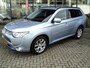 Mitsubishi Outlander 2.0 PHEV instyle+ | 4WD | AUTOMAAT | 203 PK | DEALER ONDERHOUDEN | TREKHAAK | LEDER | 1.500 KG TREKGEWICHT | VIERSEIZOENEN BANDEN | OPEN DAK |