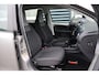 Volkswagen Up! 1.0 60pk Automaat Move up! 5-Drs. | Parkeersensoren Achter | Navigatie via Maps & More App