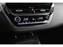 Toyota Corolla 1.8 Hybrid Dynamic | Stoelverwarming | Leder-Stof bekleding | Trekhaak |