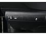 Toyota Corolla 1.8 Hybrid Dynamic | Stoelverwarming | Leder-Stof bekleding | Trekhaak |