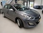 Hyundai i30 1.6 GDI i-Vision Airco Automatisch | Lichtmetalen velgen | Parkeersonsoren | Navi | Cv op Afstand