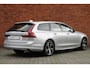 Volvo V90 T6 Automaat Plug-In Hybrid AWD Plus Dark | Premium audio by Harman Kardon | Google Navigatie | Verwarmbare stoelen, stuur en achterbank | Adaptive Cruise Control | Lederen bekleding | | Apple carplay/Android auto | Parkeercamera achter | Elektrisch verstelbare voorstoelen met geheugen | BLIS