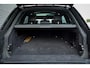 Land Rover Range Rover P400e Vogue / Pano / Trekhaak / Meridian / Stoelventilatie