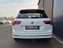 Volkswagen Tiguan 2.0 TDI Comfortline Business R-Line 150pk | Virtual | 360 camera | Dynaudio | HUD | Trekhaak | Stoelverwarming