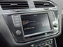 Volkswagen Tiguan 2.0 TDI Comfortline Business R-Line 150pk | Virtual | 360 camera | Dynaudio | HUD | Trekhaak | Stoelverwarming