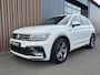 Volkswagen Tiguan 2.0 TDI Comfortline Business R-Line 150pk | Virtual | 360 camera | Dynaudio | HUD | Trekhaak | Stoelverwarming