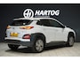 Hyundai Kona Electric EV Premium 64 kWh + LEDER / DODEHOEK  / STUURWIEL VERWARMING