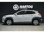 Hyundai Kona Electric EV Premium 64 kWh + LEDER / DODEHOEK  / STUURWIEL VERWARMING