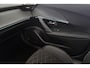 Peugeot 2008 1.2 PureTech GT Pack / Automaat / Pano / Afneembare / Trekhaak / Stoelverwarming / LED