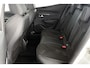 Peugeot 2008 1.2 PureTech GT Pack / Automaat / Pano / Afneembare / Trekhaak / Stoelverwarming / LED