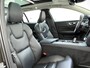 Volvo V60 Cross Country B5 AWD Pro | Trekhaak | Panoramadak | 360° Camera | Head-Up |