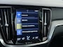 Volvo V60 Cross Country B5 AWD Pro | Trekhaak | Panoramadak | 360° Camera | Head-Up |