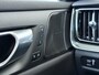 Volvo V60 Cross Country B5 AWD Pro | Trekhaak | Panoramadak | 360° Camera | Head-Up |