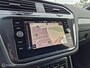 Volkswagen Tiguan 1.5 TSI R-Line, Trekhaak, Dealer onderhoud