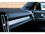 Volvo XC40 1.5 T3 R-Design **Lane assist/Resign lederen stoelen/Zwarte hemel/DAB**