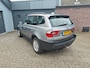 BMW X3 2.0i Executive,Climate control,Cruise control,Stoelverwarming,Isofix,Afneembare trekhaak,Parking system