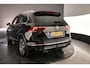 Volkswagen Tiguan Highline Business R 1.5 TSI 150pk DSG Automaat Trekhaak, Adaptive cruise control, Navigatie, Head up display, Achteruitrijcamera, LED koplampen, Stoelverwarming