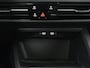 Volkswagen Golf 1.0 TSI Life | Trekhaak | Camera | Adaptive cruise | Sfeerverlichting | Carplay | Navigatie | Parkeerhulp | Climate control | Bluetooth