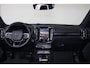 Volvo EX40 Recharge Twin Ultimate 82 kWh - Panorama/schuifdak - IntelliSafe Assist & Surround - 360º Camera - Harman/Kardon audio - Verwarmde voorstoelen, stuur & achterbank - Parkeersensoren voor & achter - Elektr. bedienb. voorstoelen met geheugen links - Warmtepomp - Extra getint glas - Elektr. inklapbare trekhaak - 20' LMV