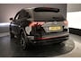Volkswagen Tiguan R-Line Business 1.4 TSI eHybrid 245pk DSG Automaat Trekhaak, LED matrix koplampen, Black style, Adaptive cruise control, Navigatie, Achteruitrijcamera