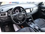 Kia Niro Hybrid 1.6 GDi DynamicLine Navigatie, Cruise control, Camera, Trekhaak, Lichtmetalen wielen