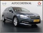 Skoda Superb Combi 1.5TSI DSG Automaat Trekhaak Elek.Stoel+Memory+Verwarmd Navi Ecc Apple Carplay Android Auto Pdc ACT Business Edition Cruise Control DAB Led Lmv Regen-/lichtsensor Privacy Glas Keyless Verwarmde Voorruit Comfort Pack Origineel Nederlandse Auto